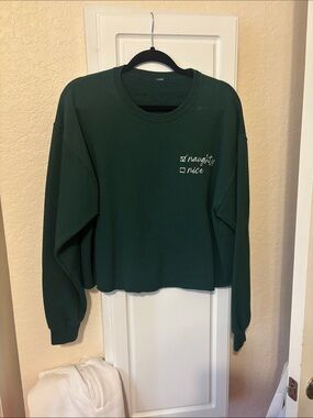 Dark Green Women's Cropped Sweatshirt Christmas size medium no tags